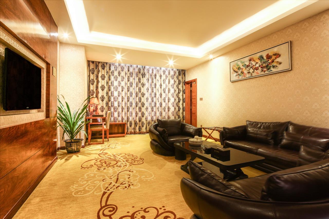 Oubon International Hotel Гуанджоу Екстериор снимка
