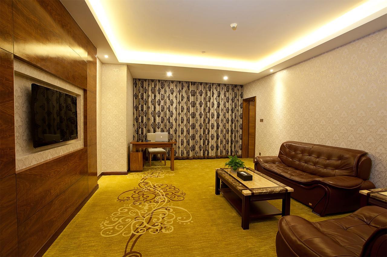 Oubon International Hotel Гуанджоу Екстериор снимка