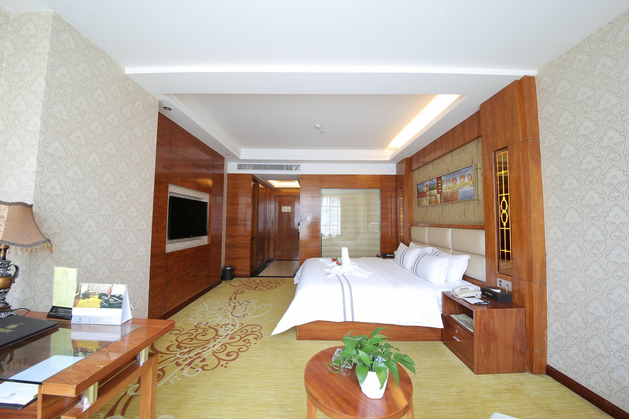 Oubon International Hotel Гуанджоу Екстериор снимка