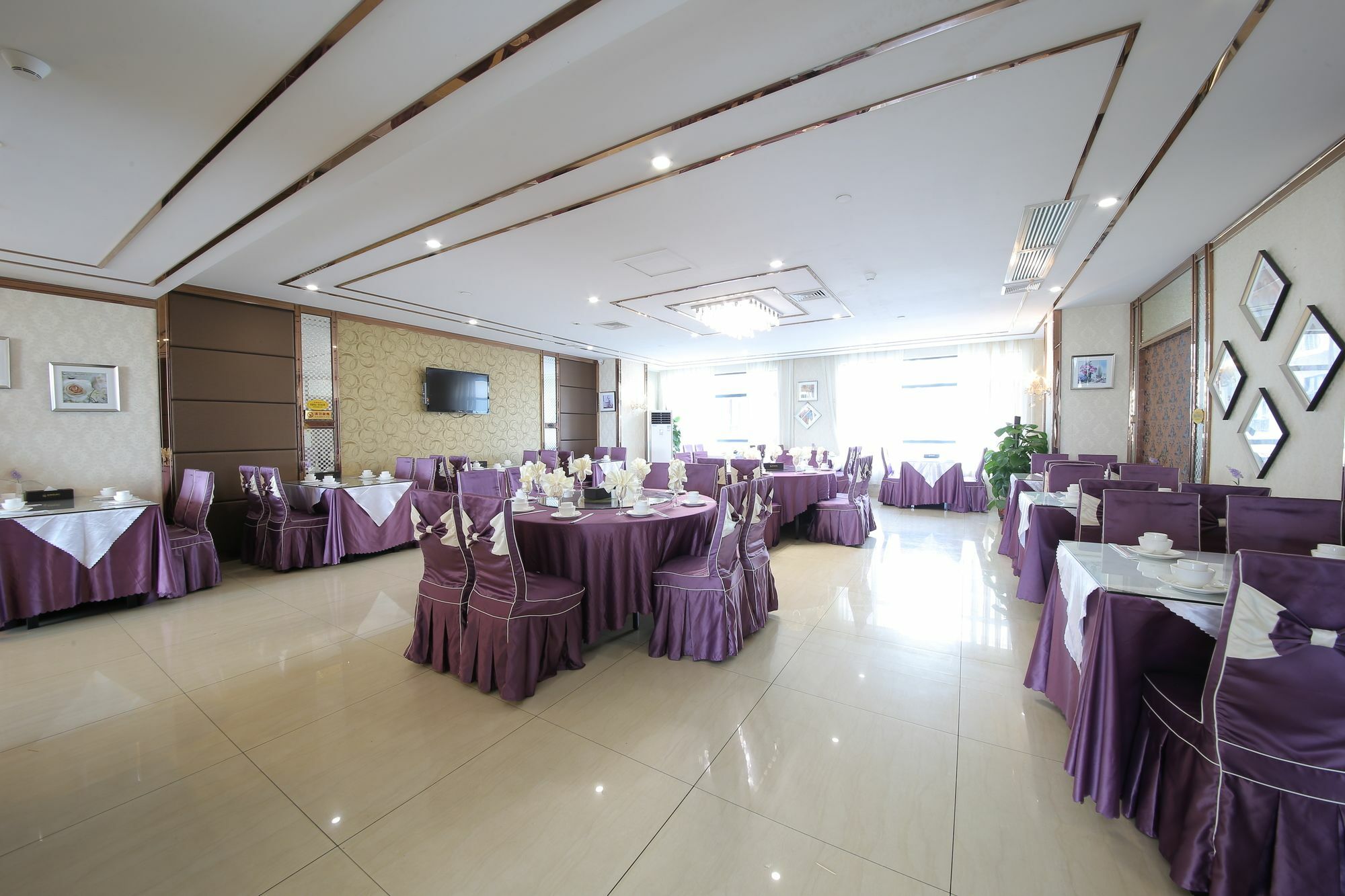 Oubon International Hotel Гуанджоу Екстериор снимка